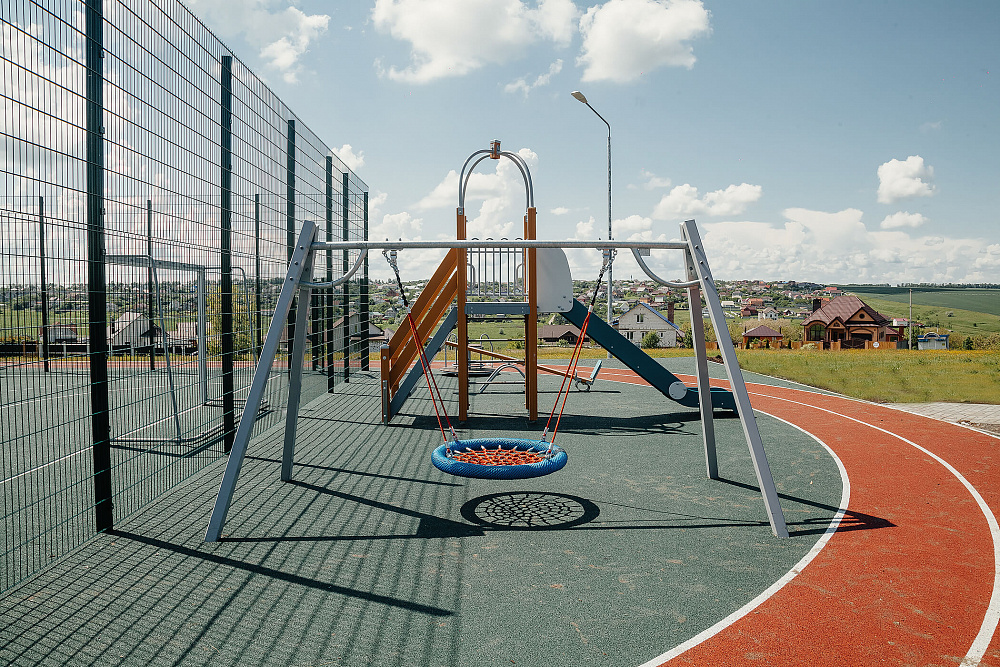 Устройство детских игровых и спортивных площадок в г. Белгороде